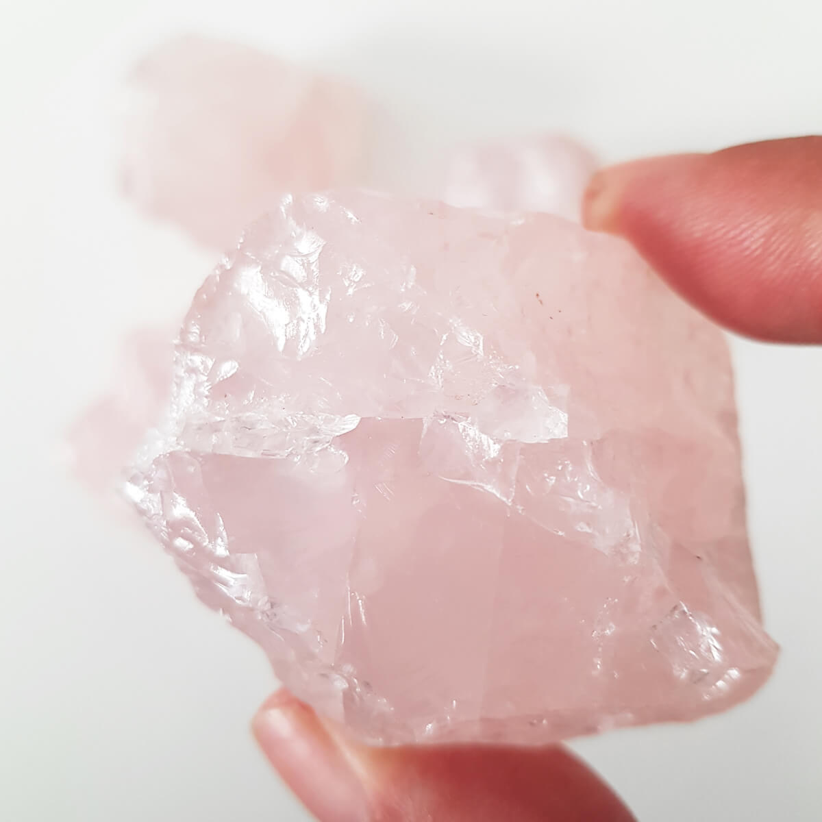 Masivo de cuarzo rosa mediano