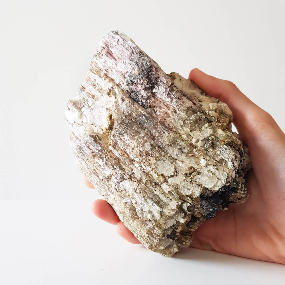 masivo de turmalina verde