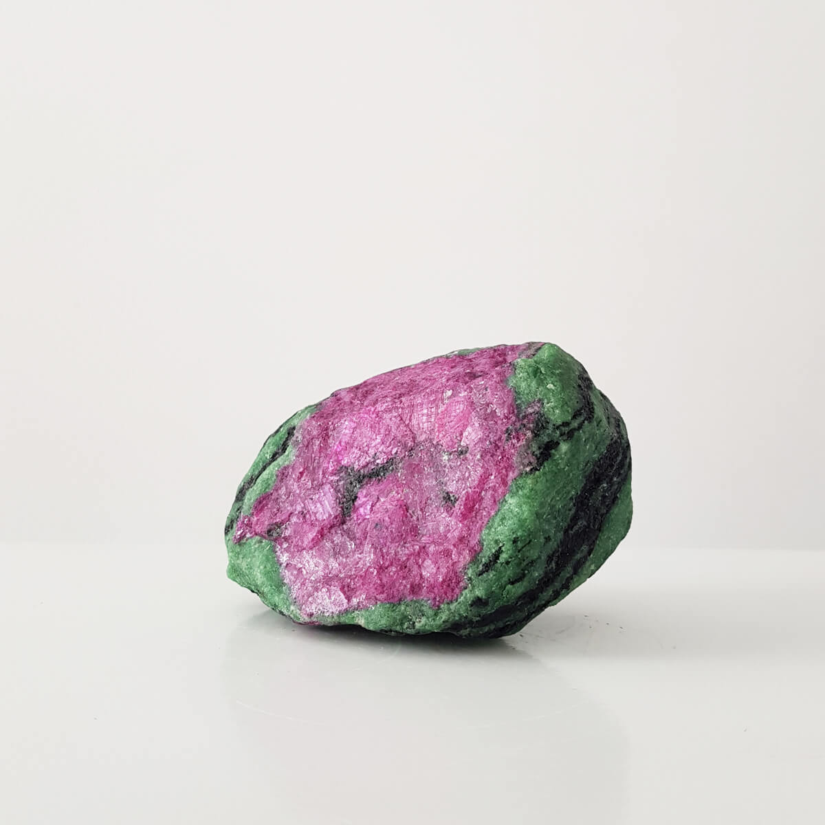 masivo-zoisita-con-rubí-1.1