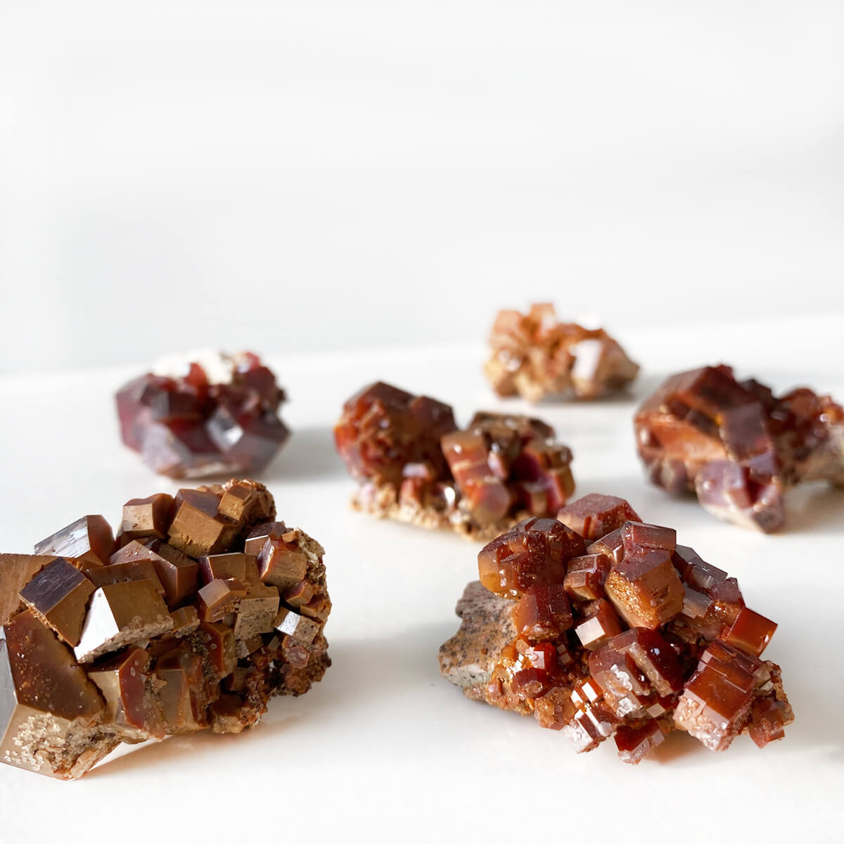 drusa de vanadinita pequeña