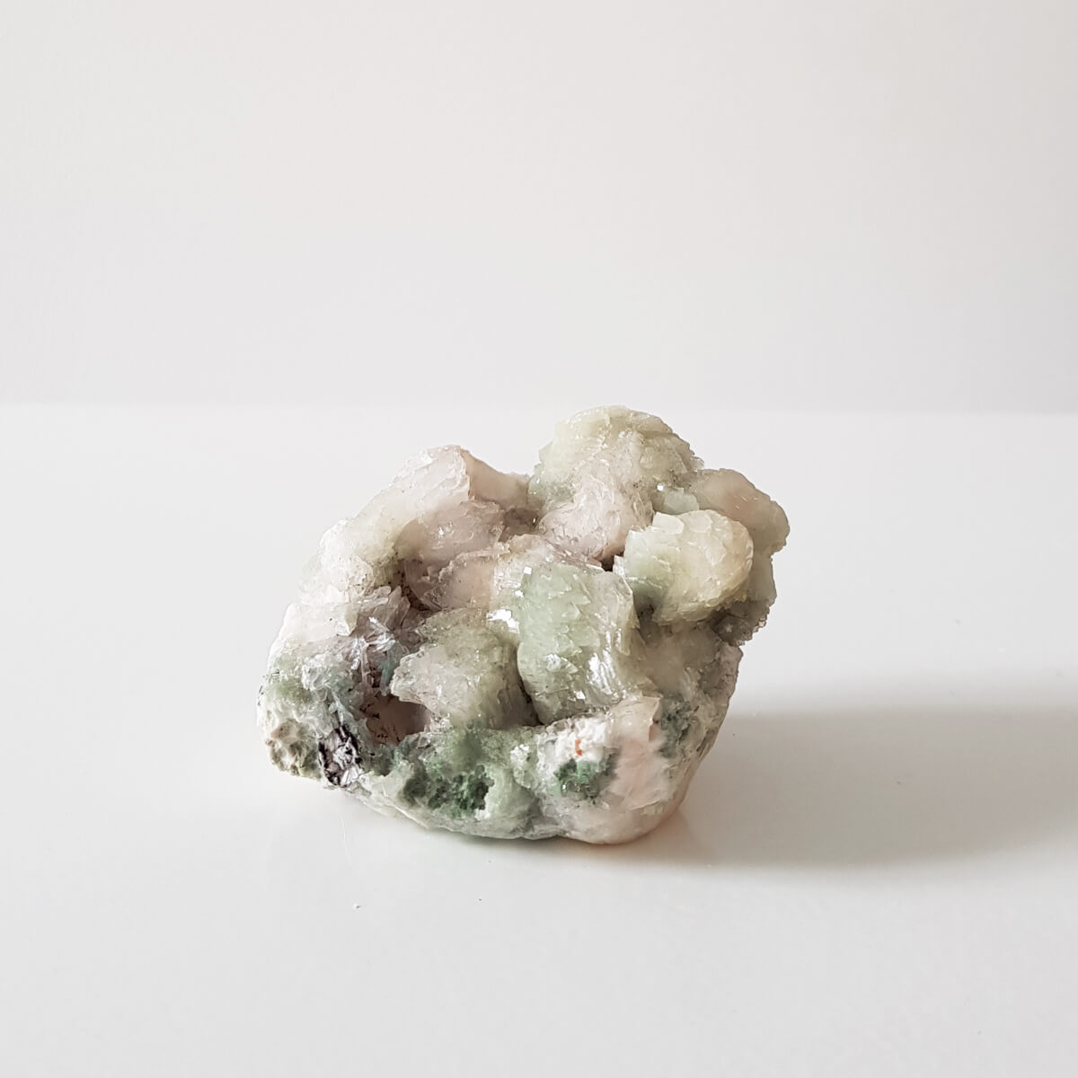 drusa de heulandita verde