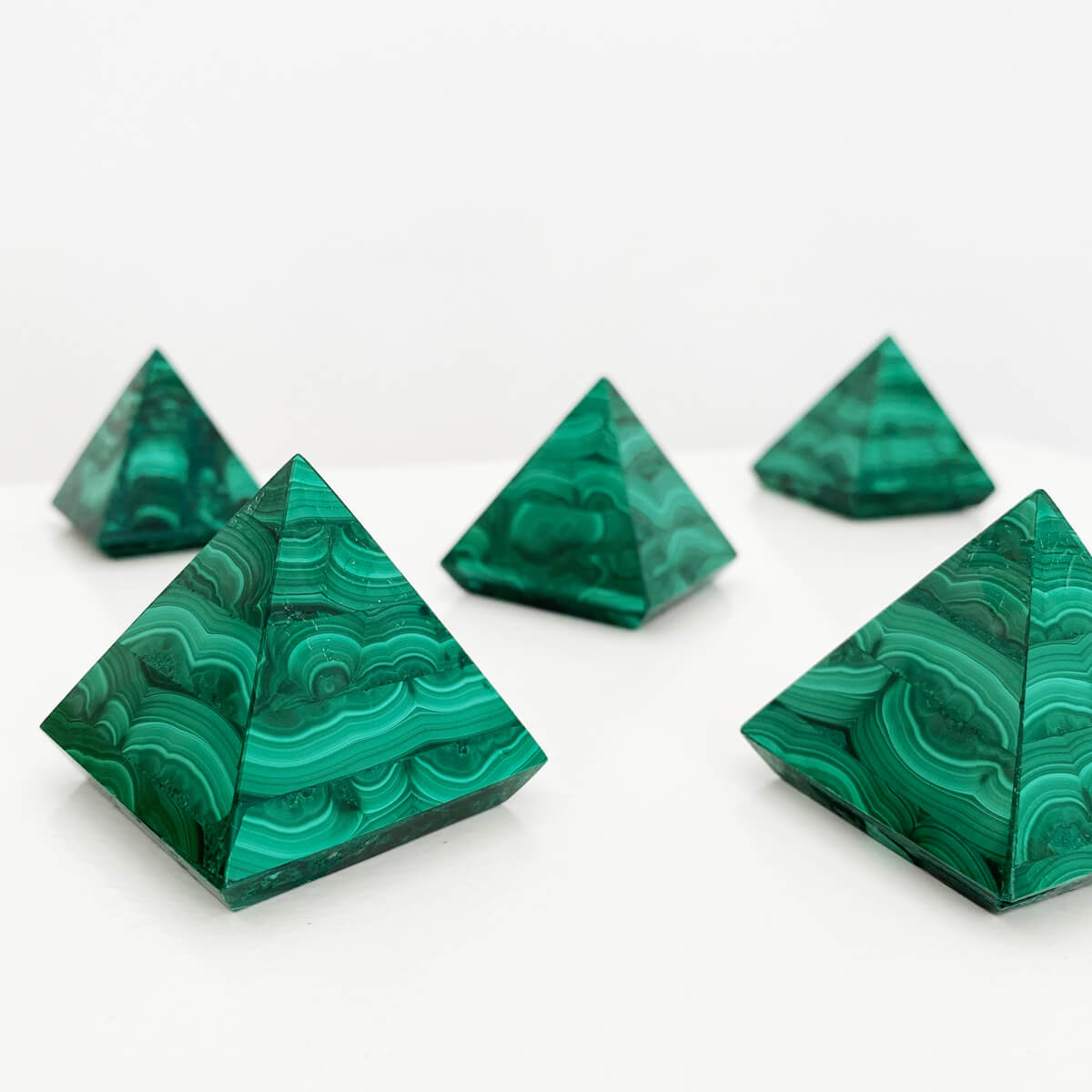 pirámide de malaquita mediana