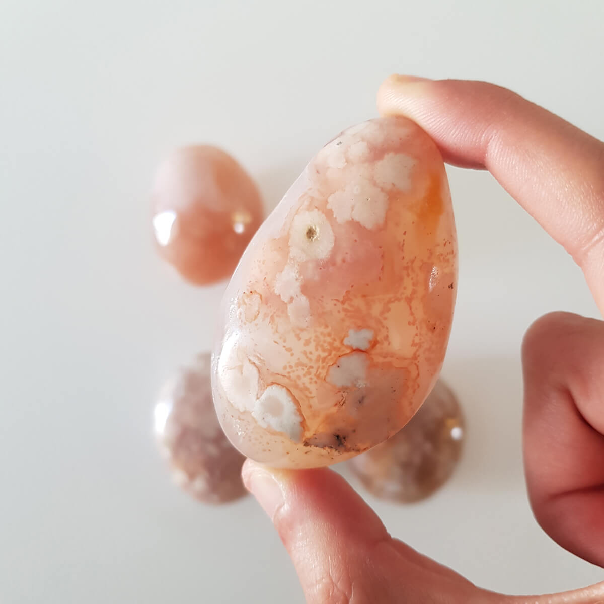 rodado de ágata sakura mediano