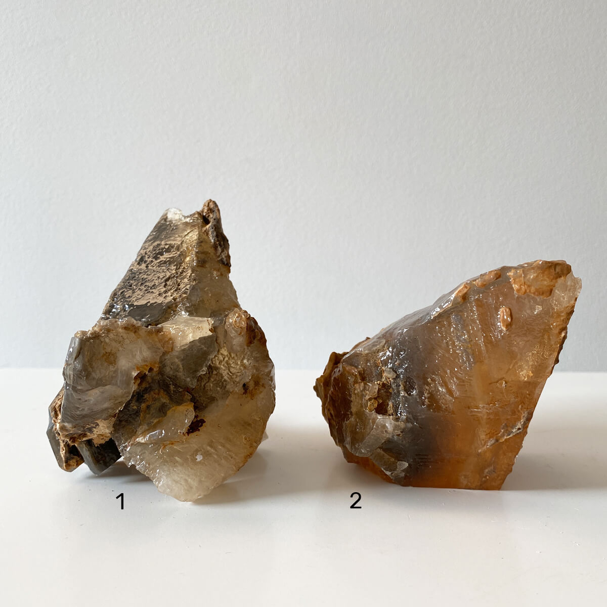 Calcita miel en punta calidad media 1.1