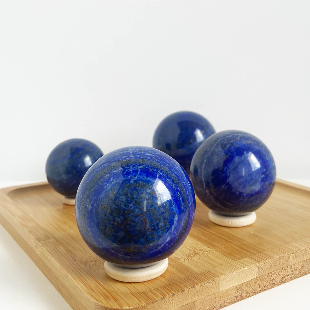 Esfera de lapislázuli mediana