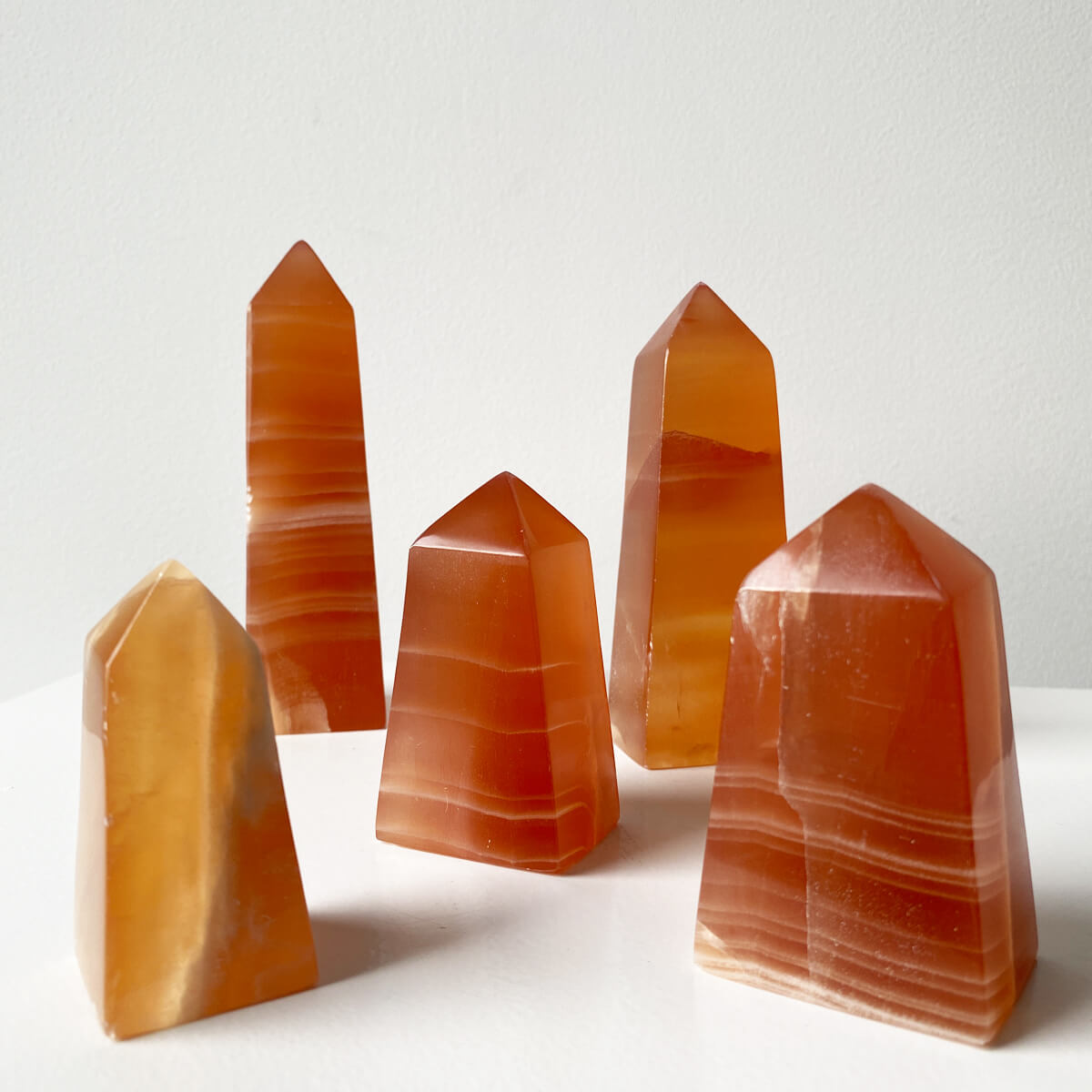 obelisco de calcita naranja