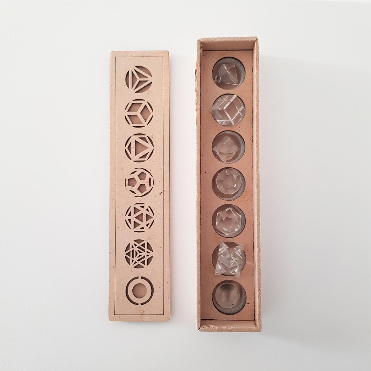 sólidos platónicos de cuarzo cristal