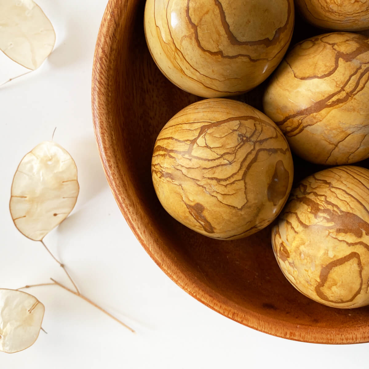 Esfera de jaspe paisina mediana