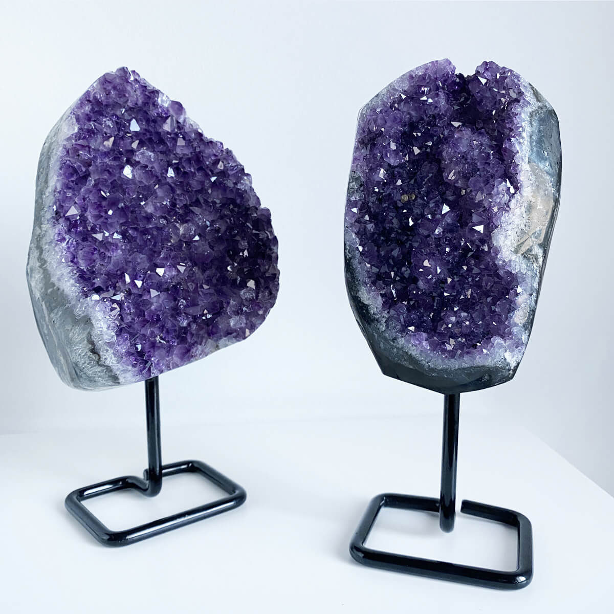 Drusa de amatista en peana