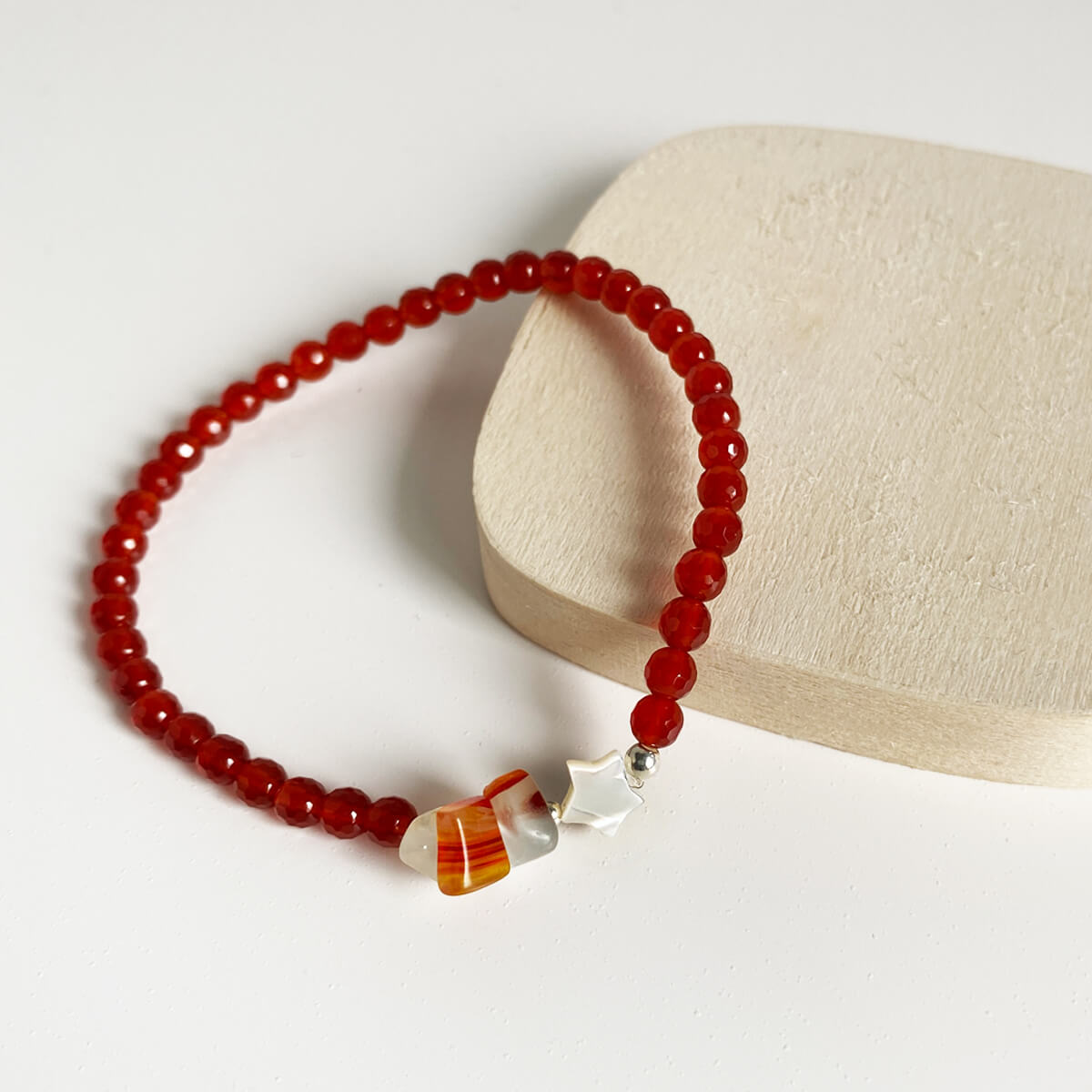 pulsera elástica de ágata cornalina