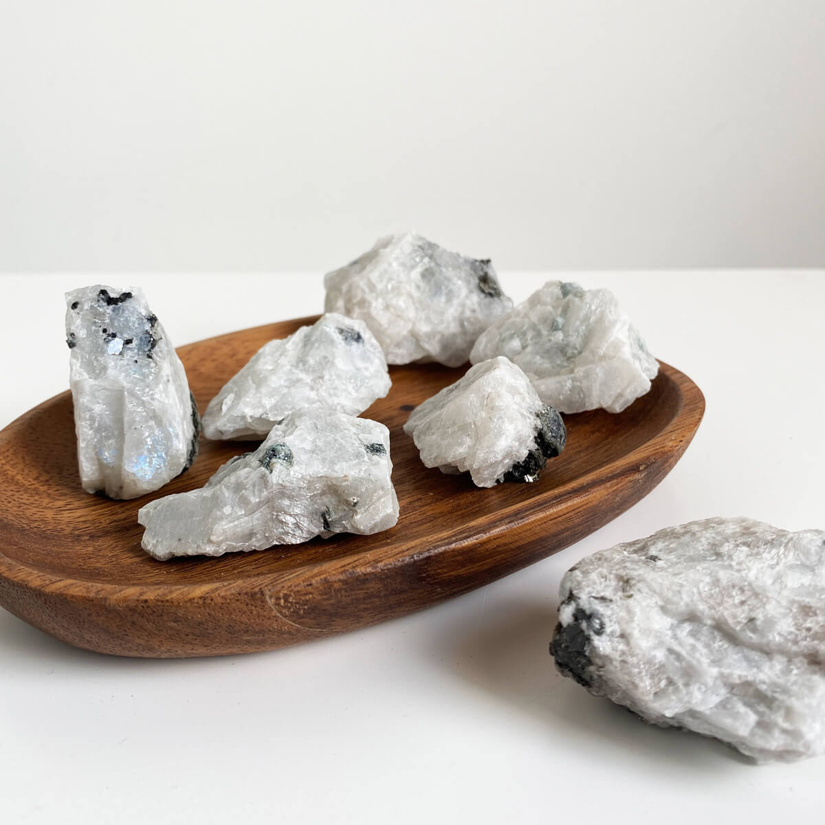 piedra luna en bruto pequeña