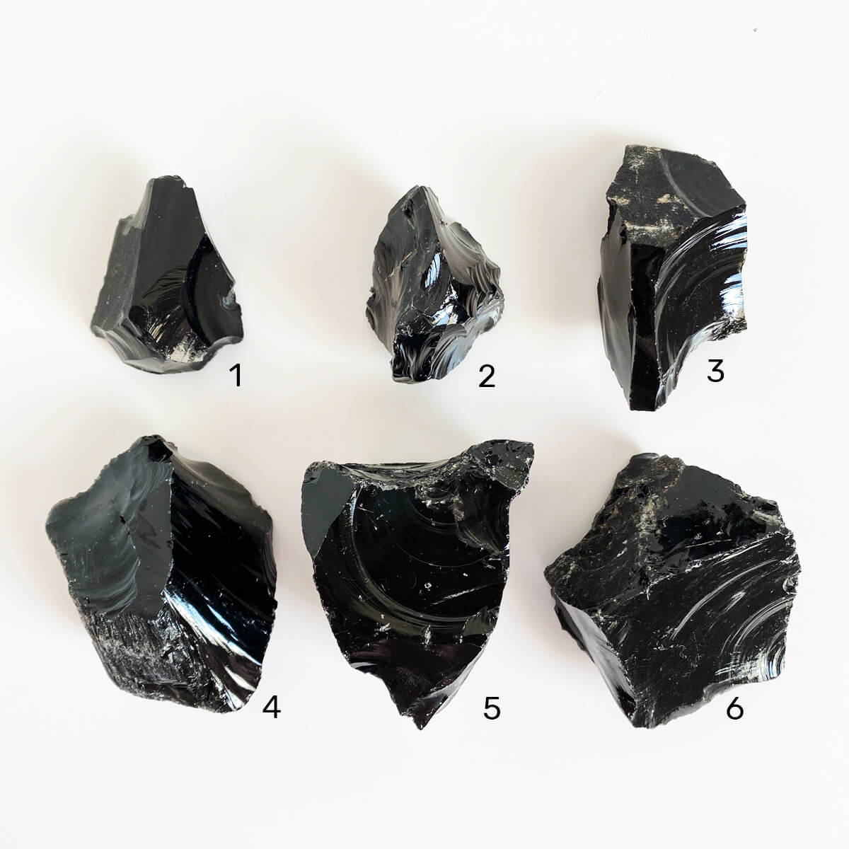 Obsidiana negra natural