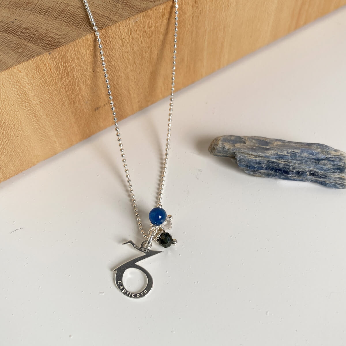 colgante signo zodíaco capricornio