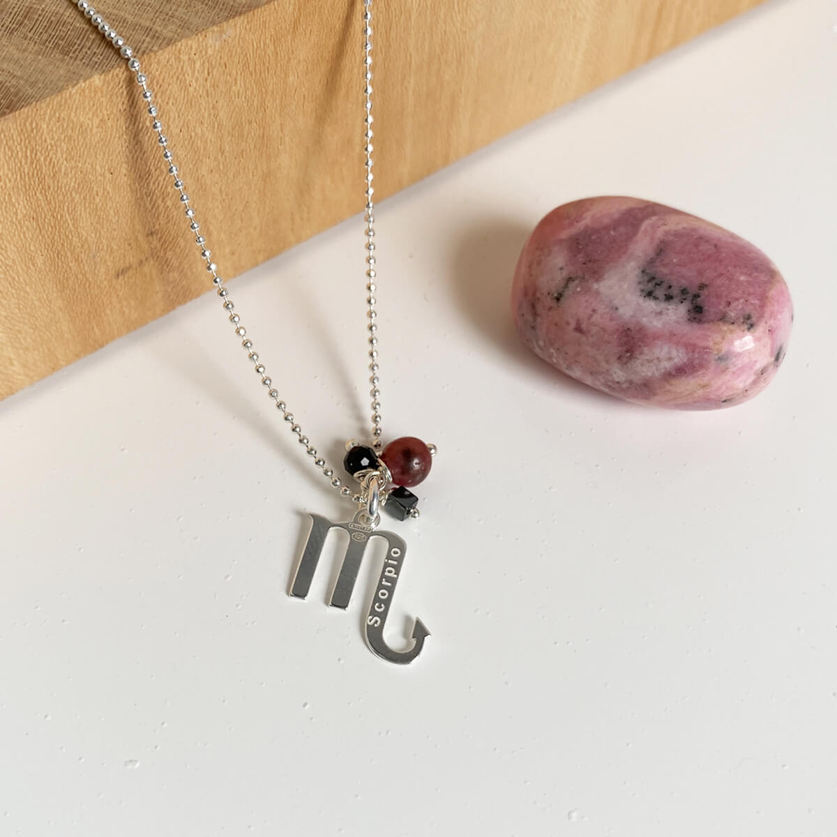 colgante signo zodíaco escorpio