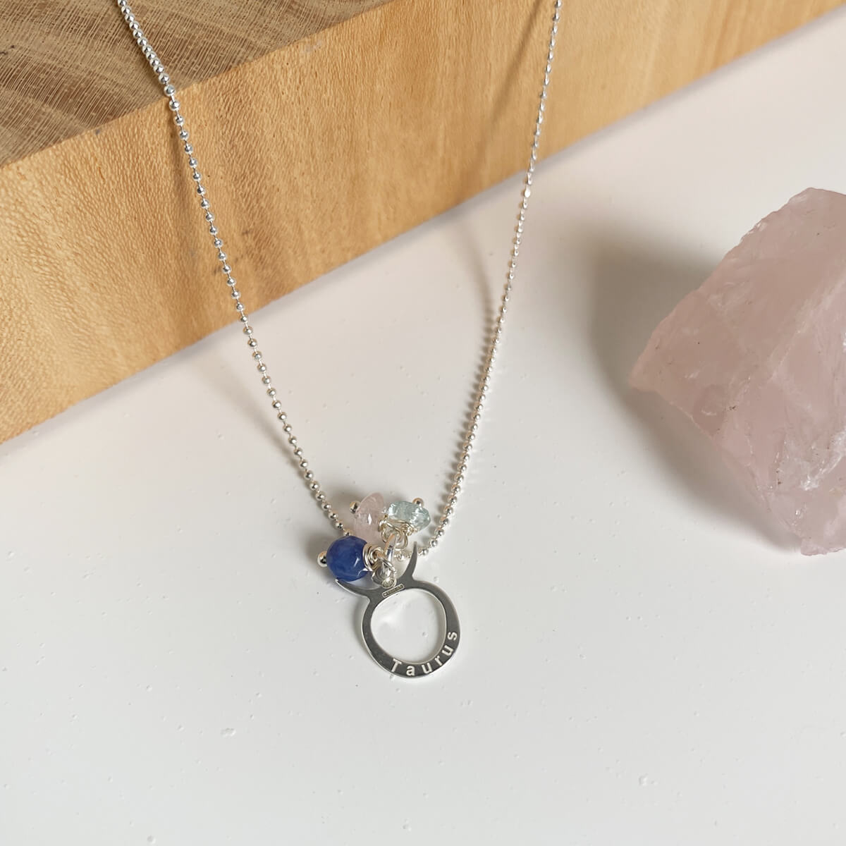 colgante signo zodíaco tauro