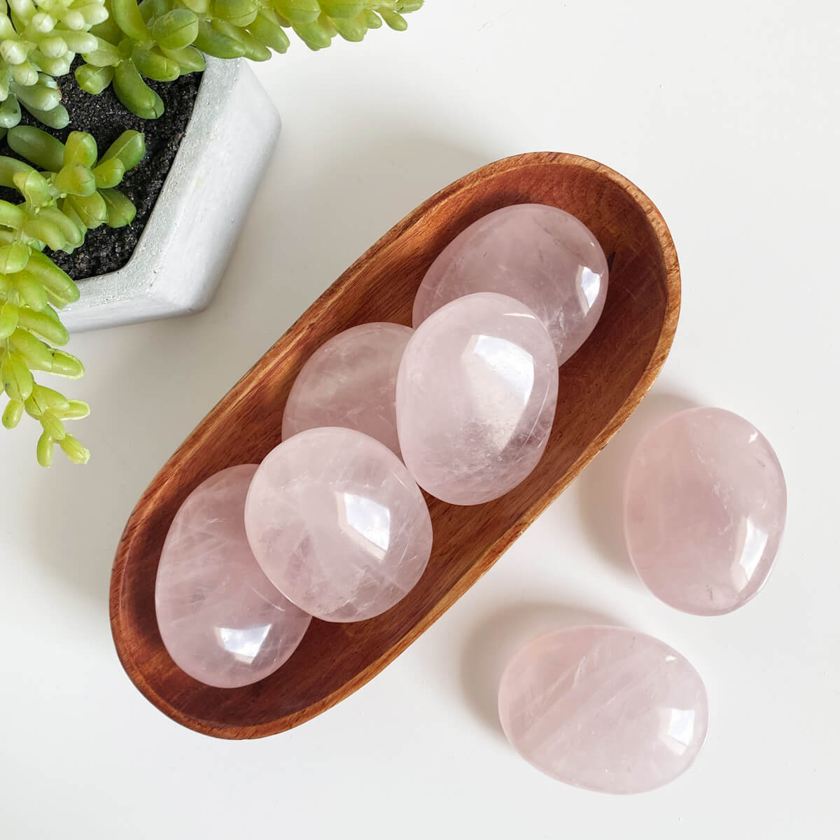 rodado de cuarzo rosa grande