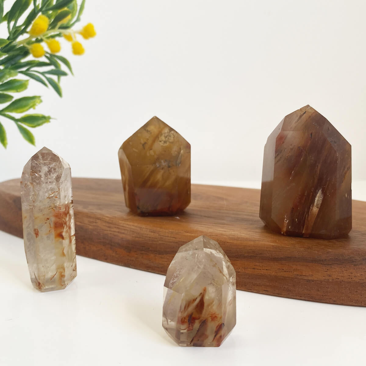 punta de cuarzo anfíbol mediana