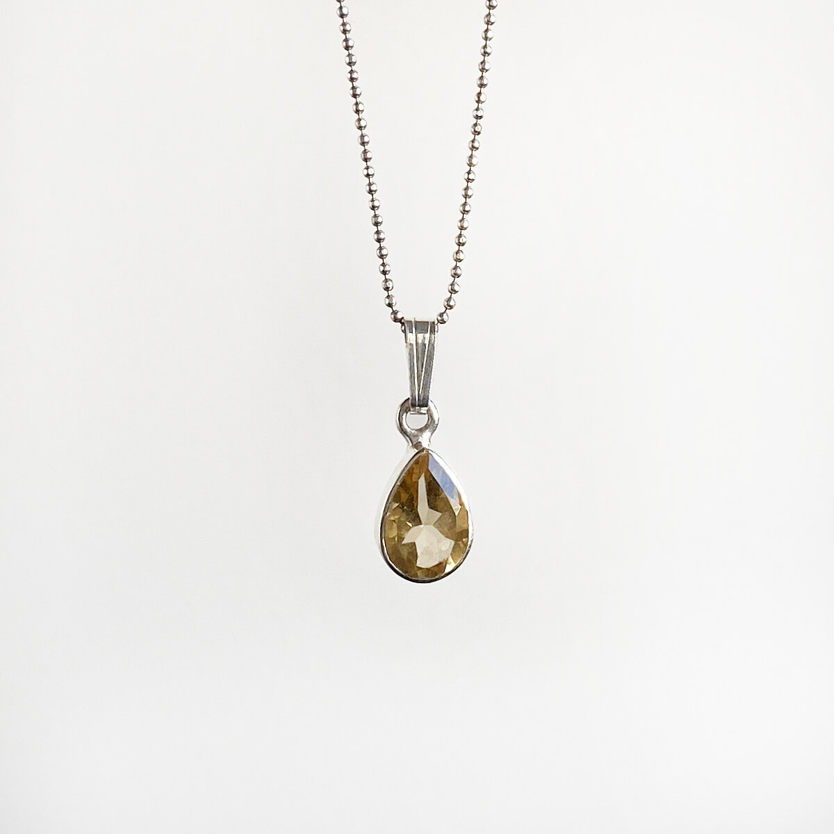 colgante de citrino lágrima