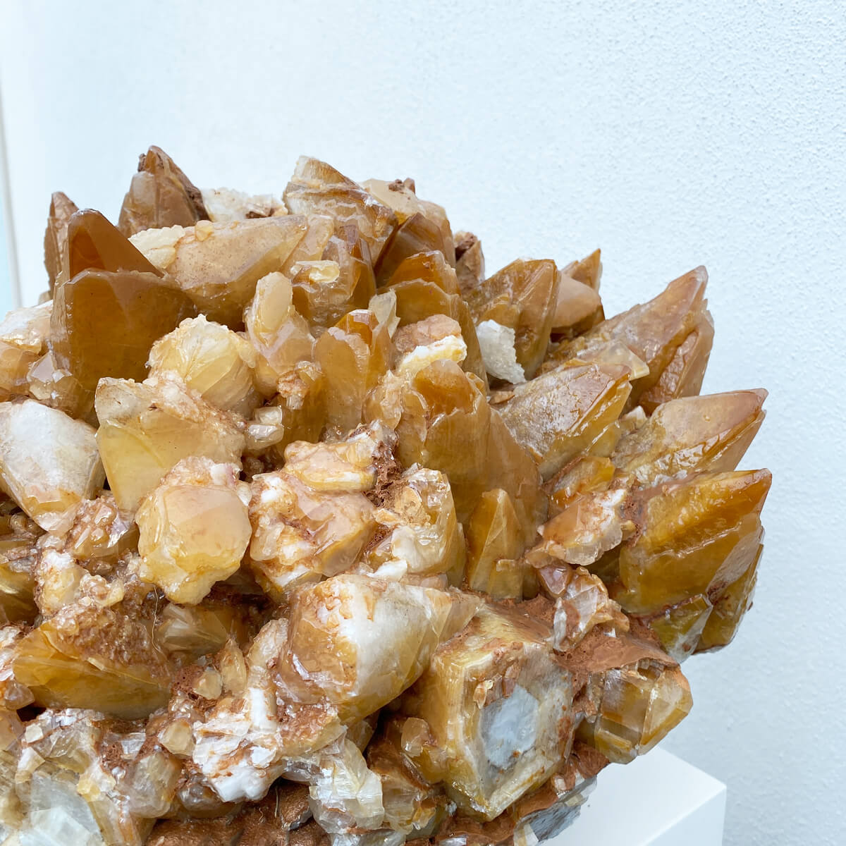 Drusa de calcita miel grande 1