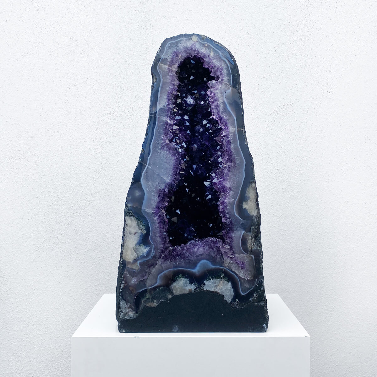 geoda de amatista alargada 1