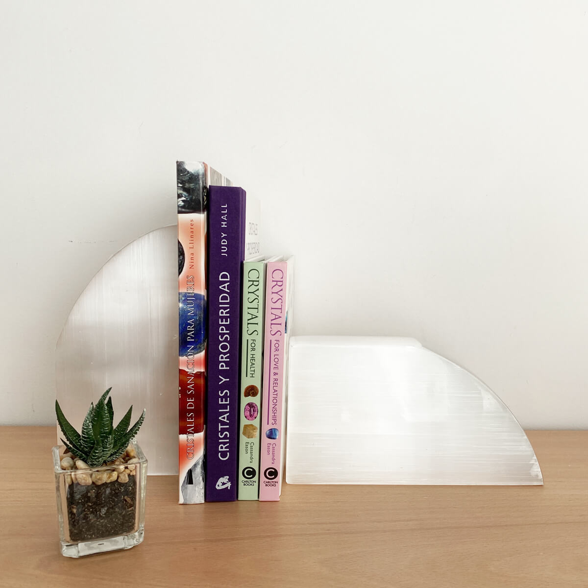 sujetalibros de selenita