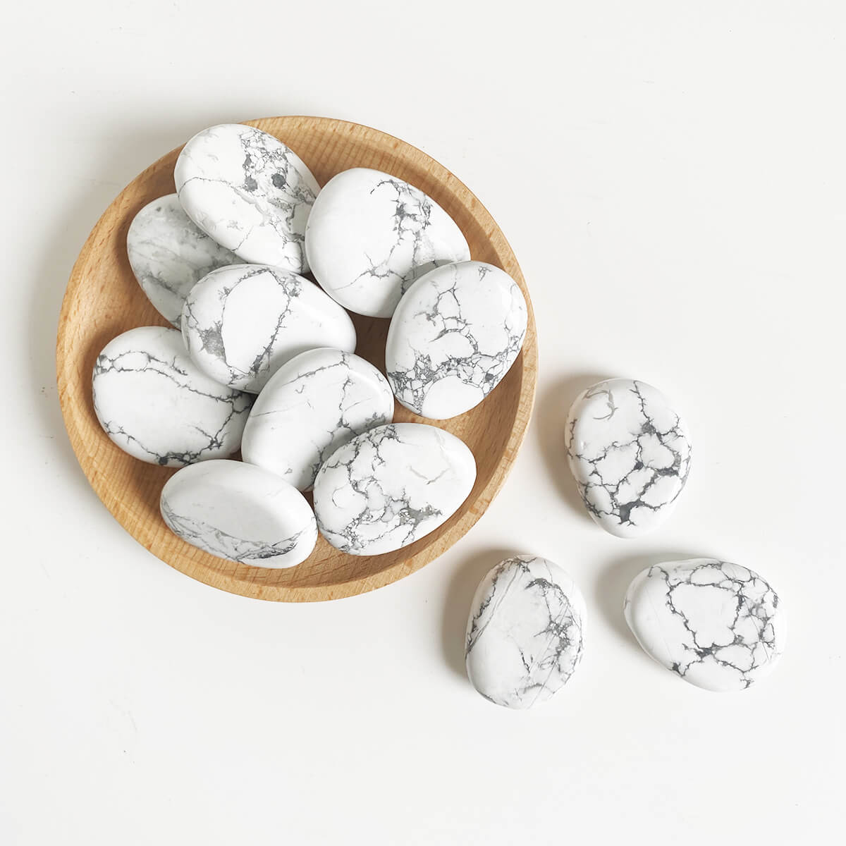 rodado de howlita plano