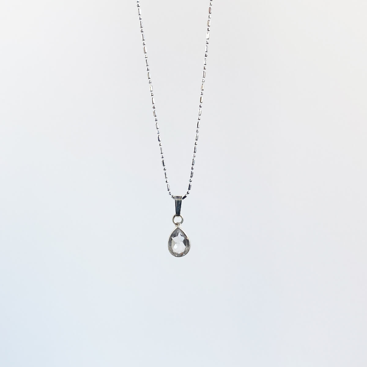 colgante de cuarzo cristal lágrima