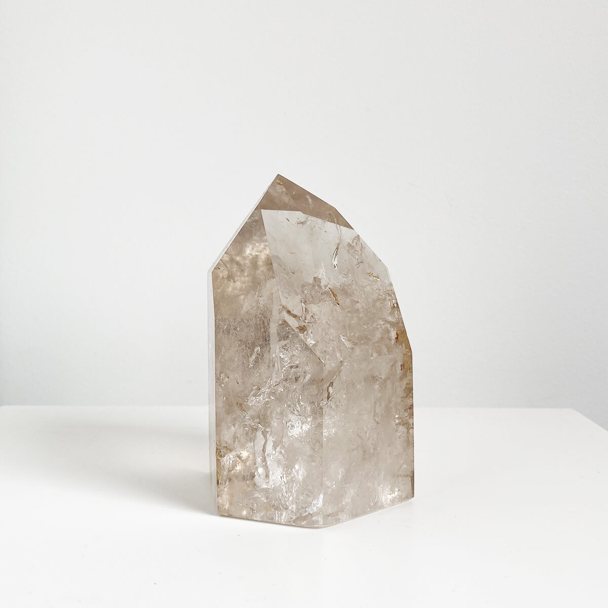 Punta de cuarzo cristal ahumada