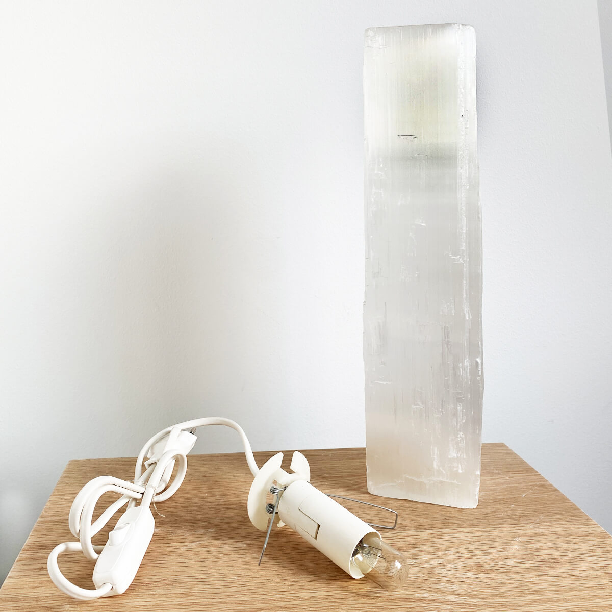 lampara-selenita-cuadrada-grande-2