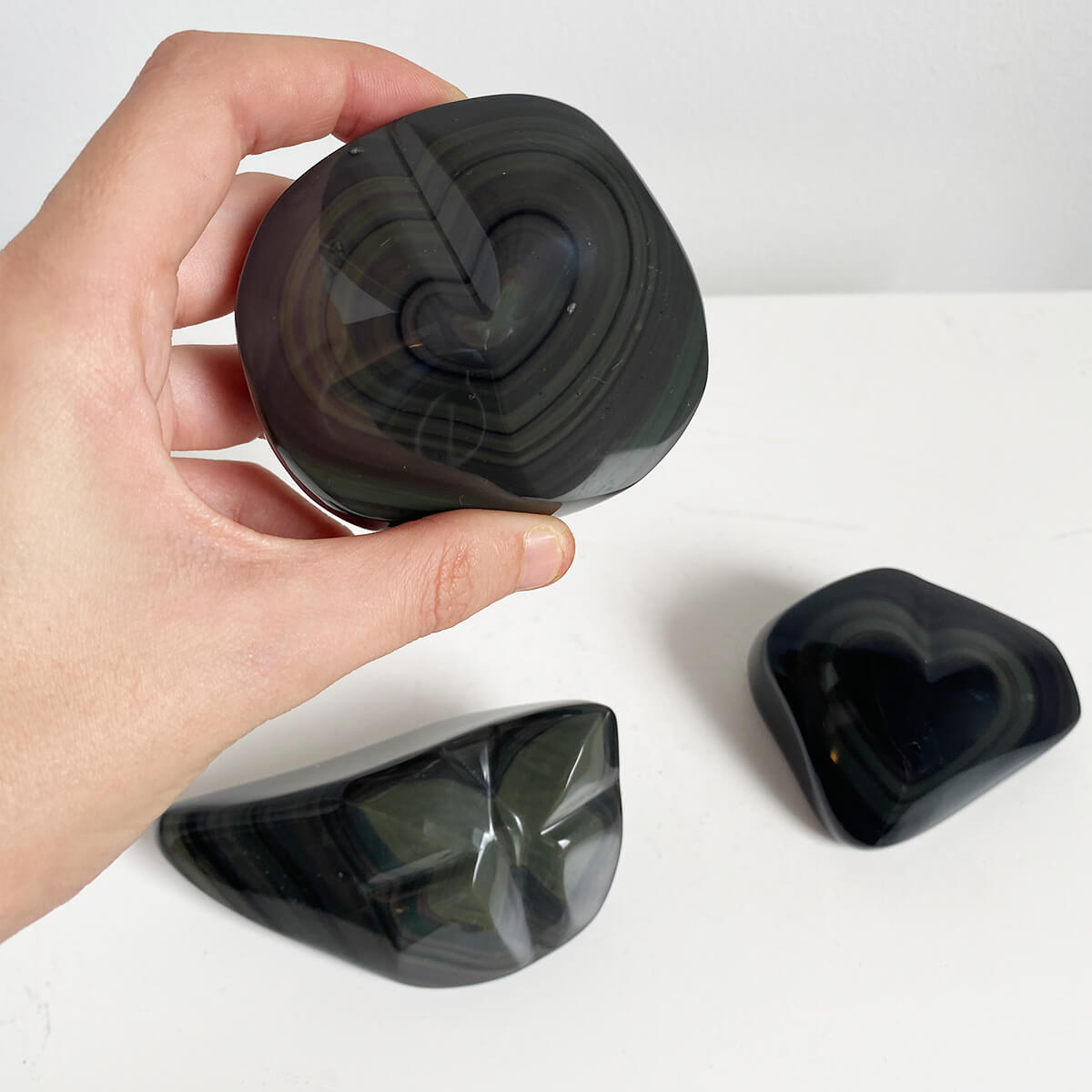 piezas de obsidiana arcoíris