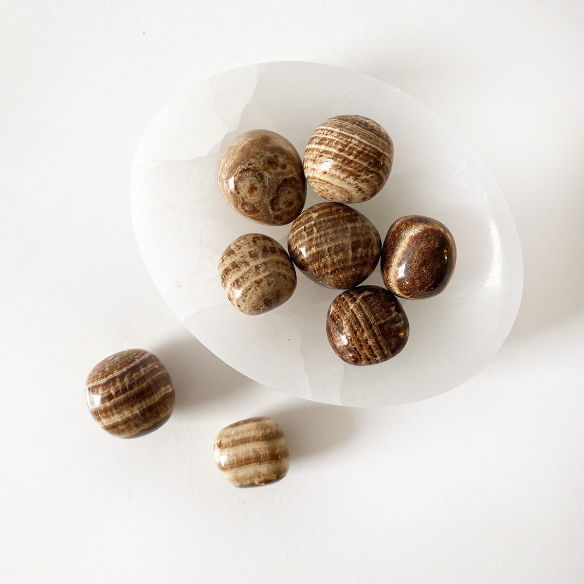 rodado de aragonito veteado