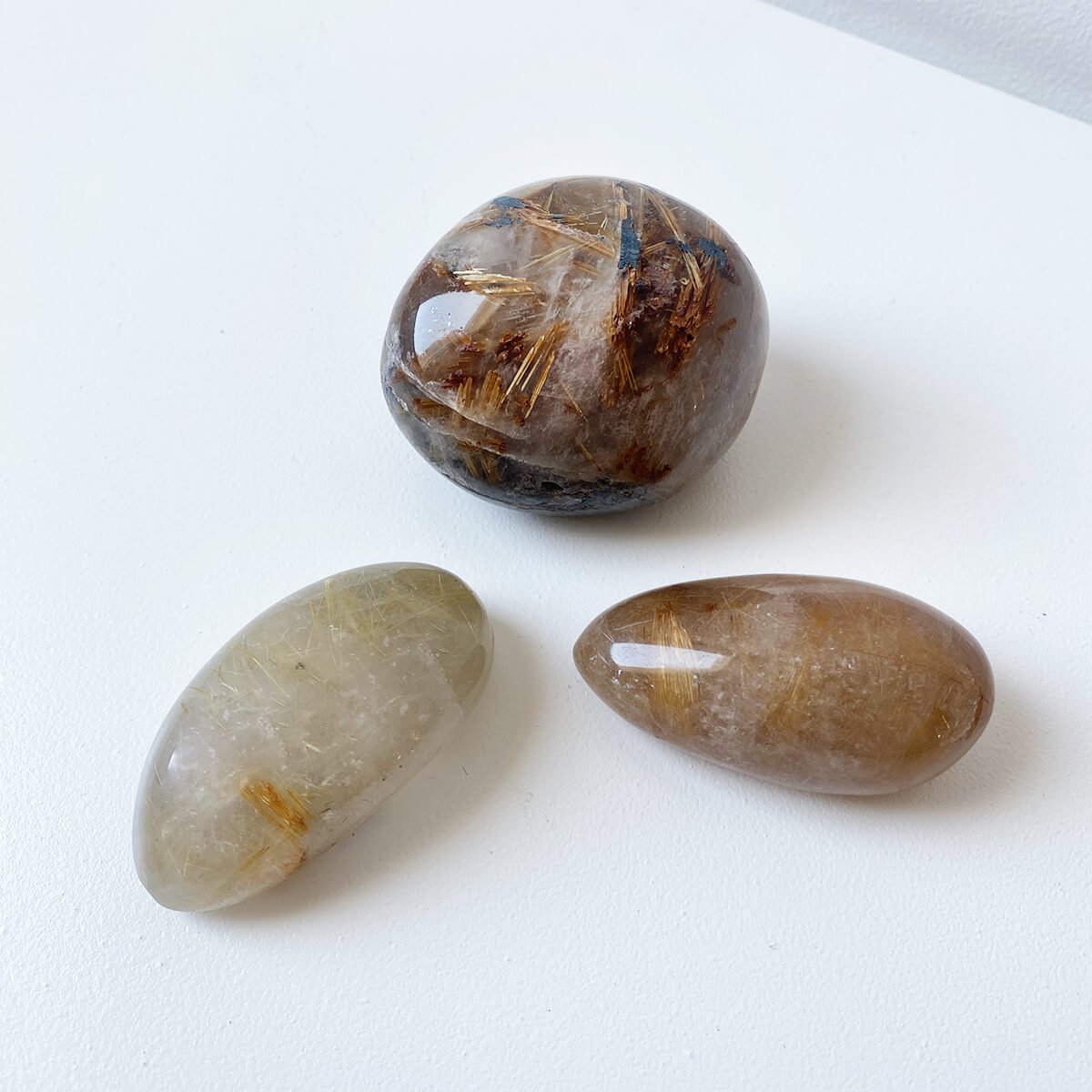 rodado de cuarzo rutilado mediano