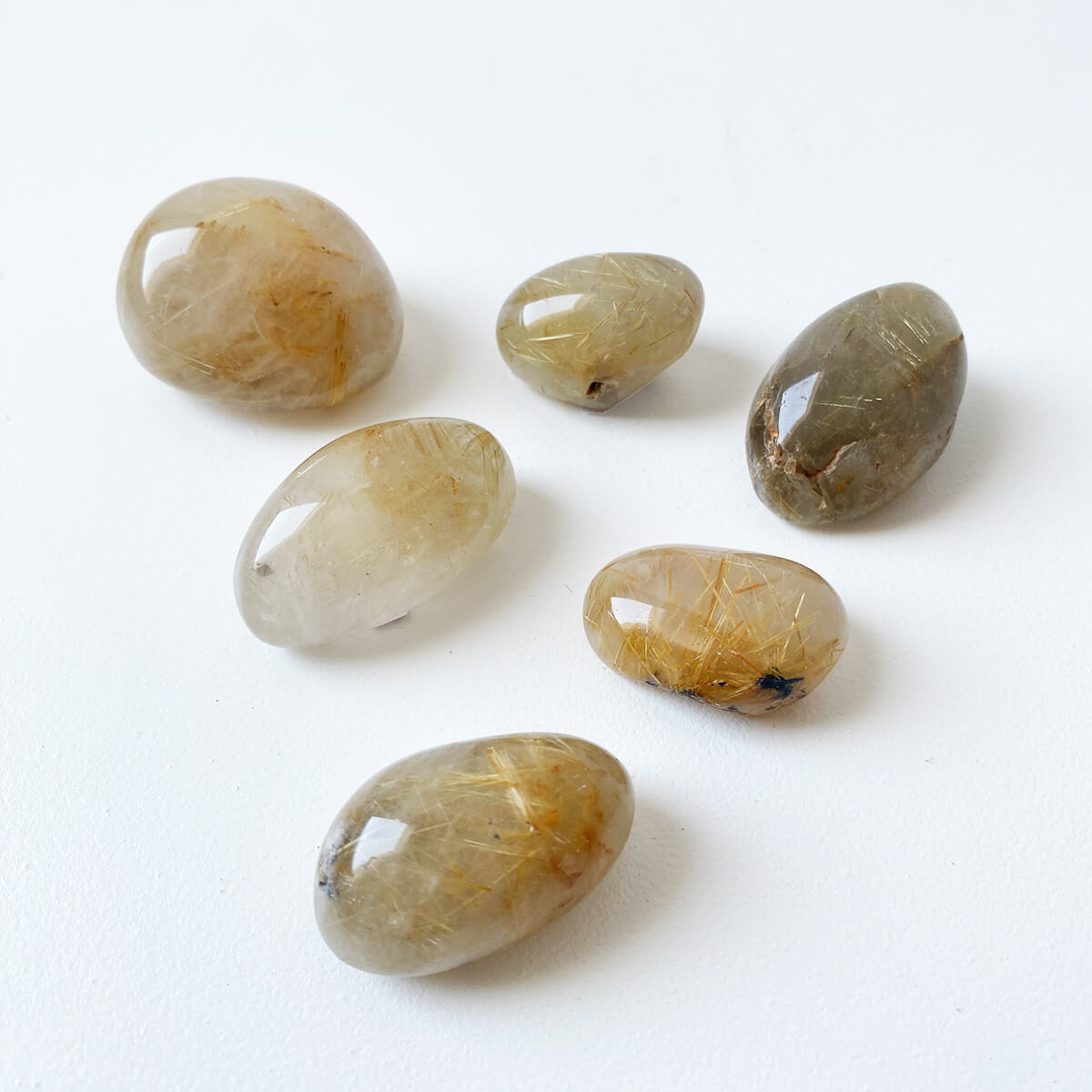 rodado de cuarzo rutilado pequeño