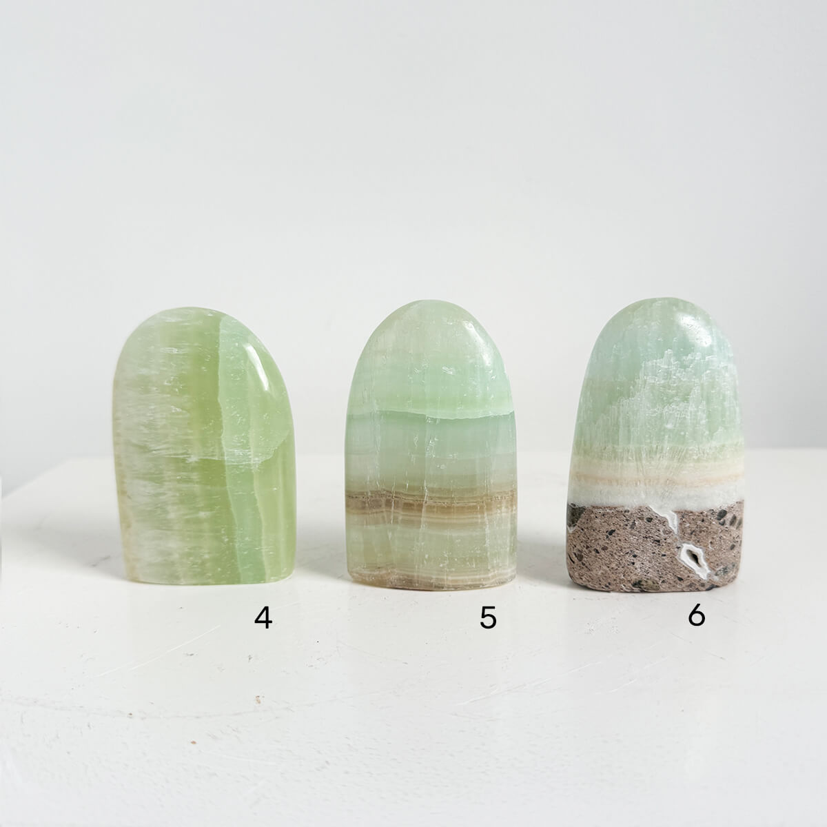 Monolito-calcita-pistacho-pequeño-2