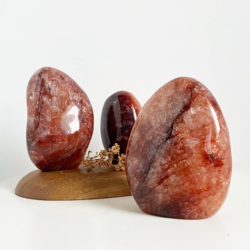 Monolito de cuarzo hematoide