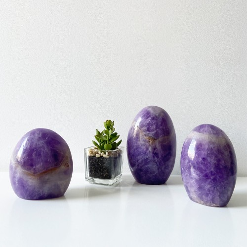 Monolito de amatista chevron mediano