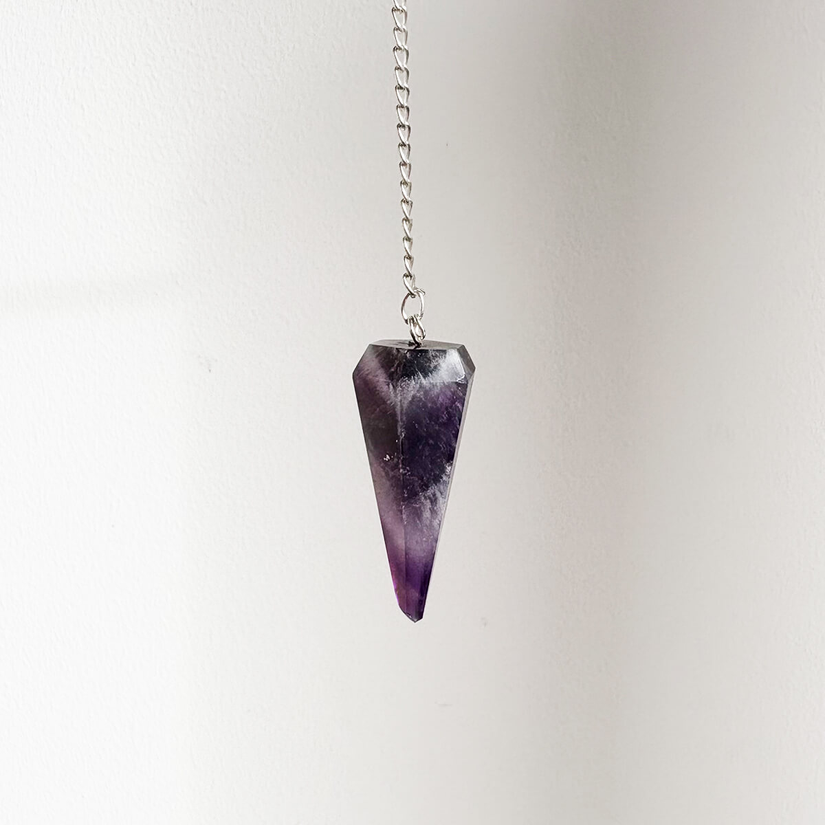péndulo de amatista chevron