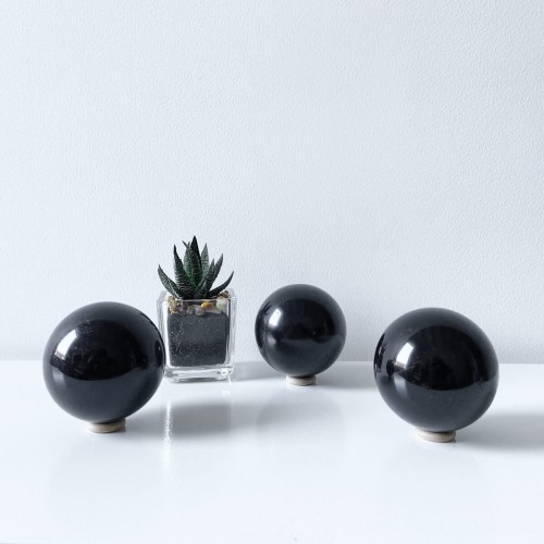 esfera de turmalina negra