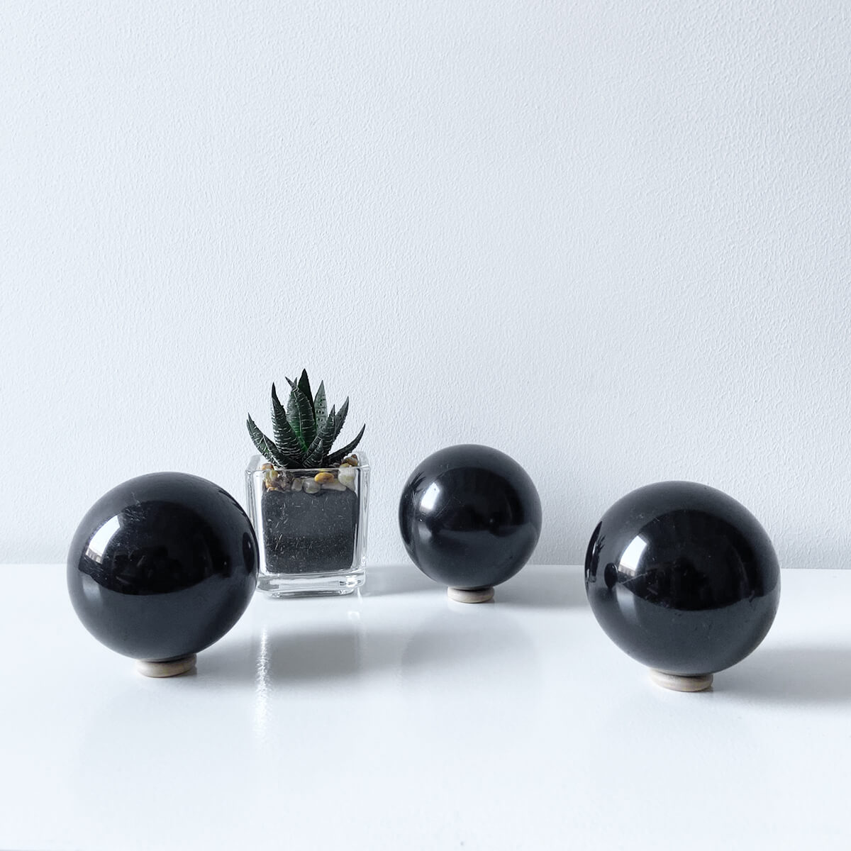 esfera de turmalina negra