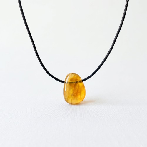 Colgante de fluorita amarilla